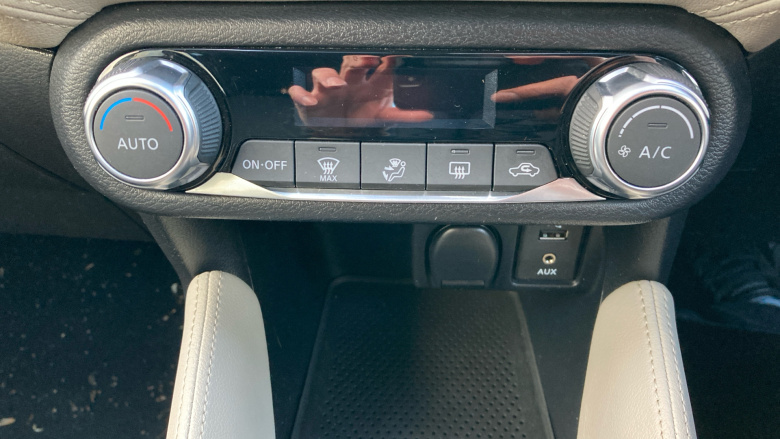 Nissan Micra 0.9 IG-T Tekna 5dr Petrol Hatchback